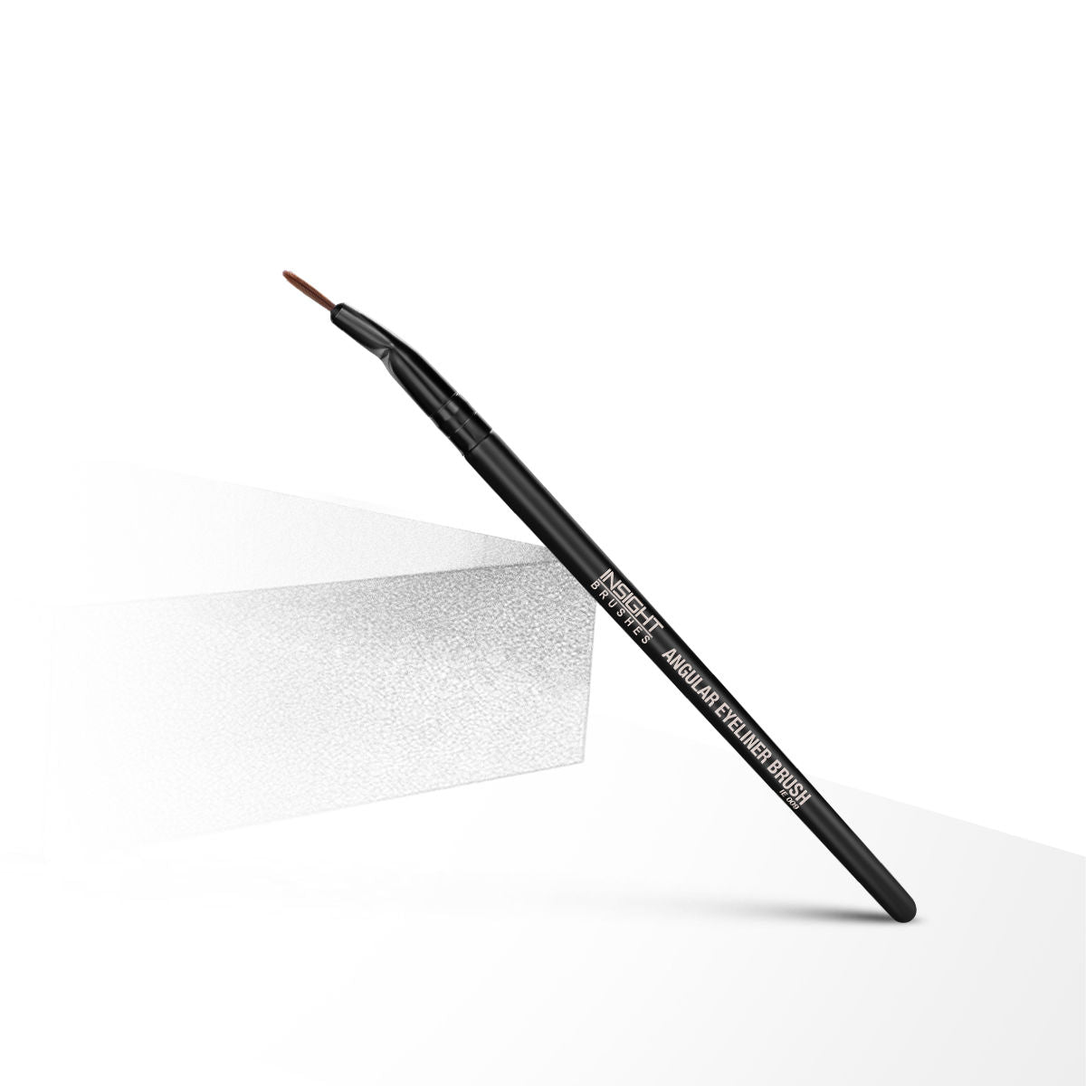 Angular Eyeliner Brush IE 009